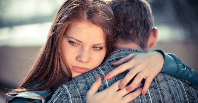 Maus-tratos e abuso nos relacionamentos adolescentes