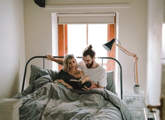 10 benefícios para a saúde que você tem ao dormir com alguém que ama