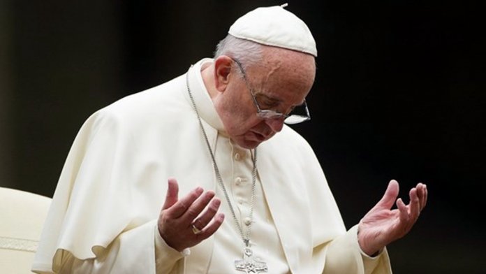 Papa cita Hitler e adverte: “não se pode viver semeando o ódio”