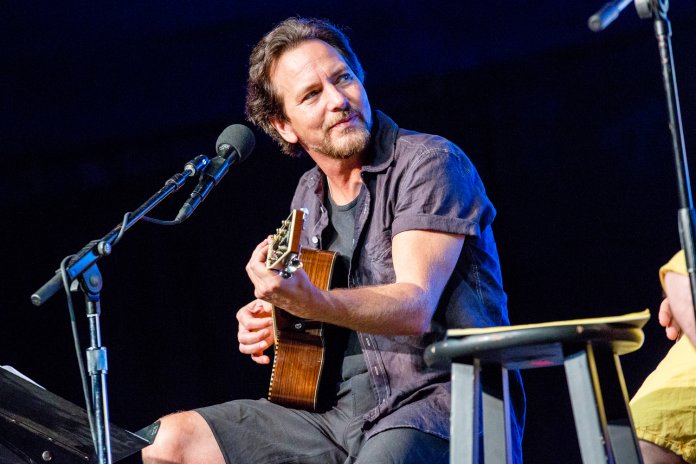 Banda Pearl Jam faz doação de US$ 10,8 milhões para ajudar a combater falta de moradias
