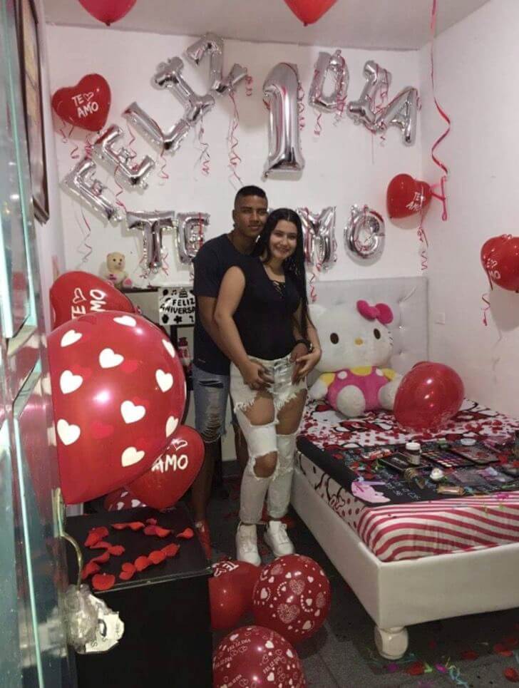 asomadetodosafetos.com - Ele decorou o quarto dela para celebrar seu primeiro dia como namorados. Sim, o primeiro dia