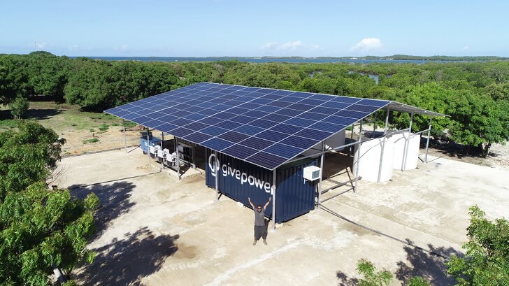 asomadetodosafetos.com - Usina solar transforma água do oceano em água potável no Quênia