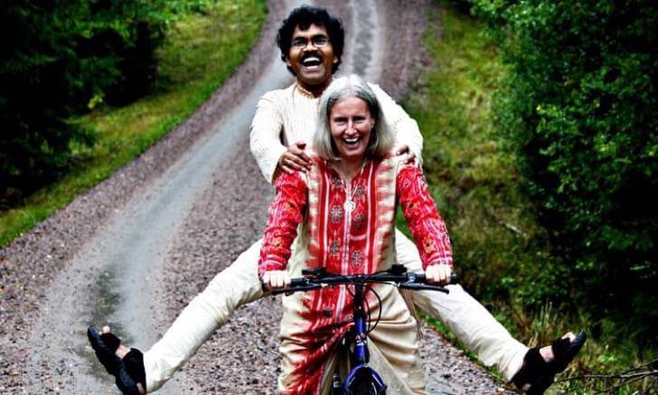 asomadetodosafetos.com - A história de amor deste homem que pedalou da Índia para a Suécia por ela