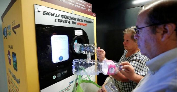 Em Roma você pode pagar a passagem do metrô com garrafas de plástico