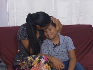 asomadetodosafetos.com - Menino consegue cirurgia pra mãe após escrever cartinha para o Papai Noel