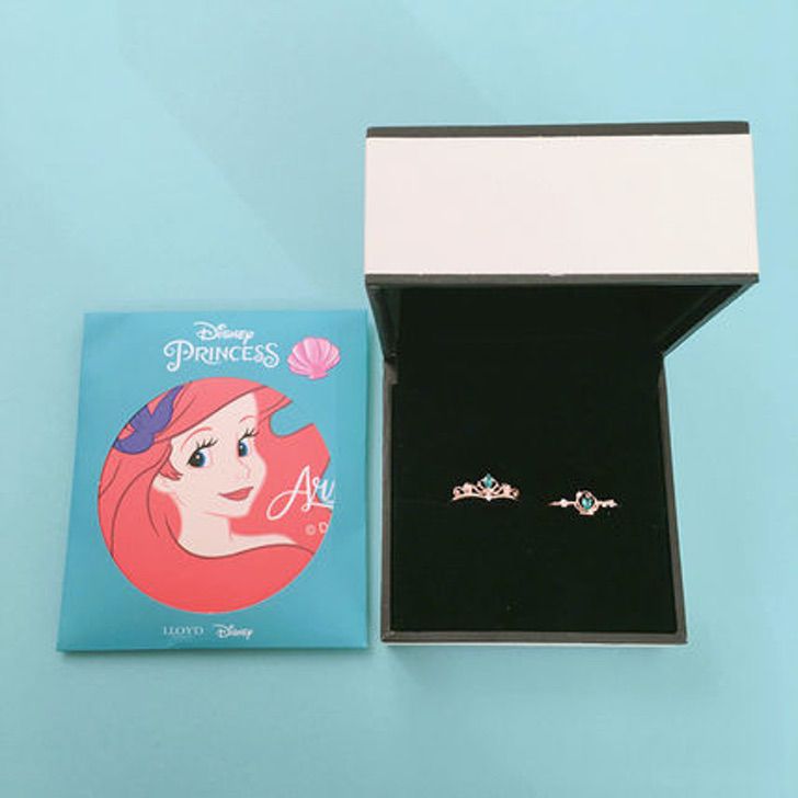 asomadetodosafetos.com - Disney lança coleção de anéis de noivado. São vários modelos das diferentes princesas