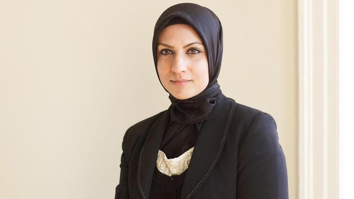 asomadetodosafetos.com - Ela se tornou a primeira muçulmana de hijab a ser juíza no Reino Unido. Queremos mais diversidade!