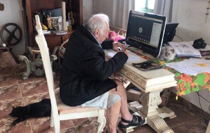 asomadetodosafetos.com - Mesmo sem entender nada de tecnologia, senhor de 92 anos não quer largar universidade