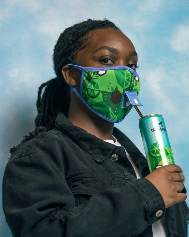 asomadetodosafetos.com - Empresa cria máscaras de proteção com entrada para você beber sem precisar removê-la