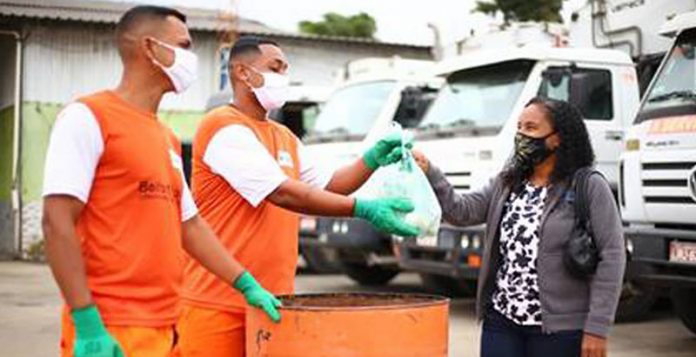 Garis devolvem R$ 200 que encontraram no lixo para doméstica que os perdeu: “faria falta”