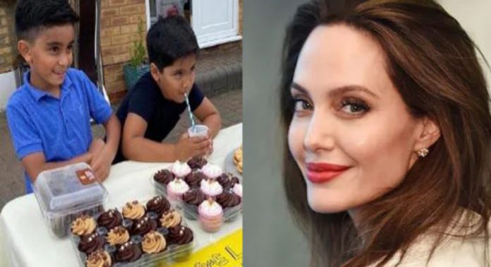 Angelina Jolie faz doação surpresa para crianças que vendem limonada