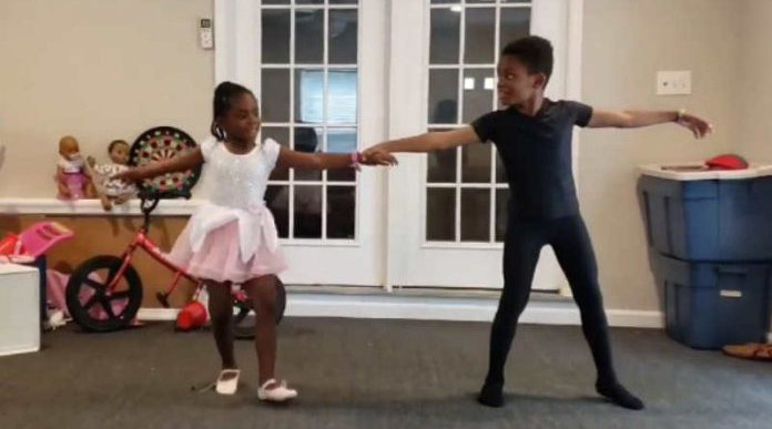 Com apenas 8 anos, dançarino cria coreografia em casa por causa do isolamento
