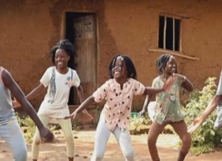 Em vídeo, crianças órfãos na África dão lição de esperança e alegria pro resto do mundo