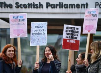 Escócia é o 1º país do mundo a garantir e disponibilizar absorventes para todas as mulheres