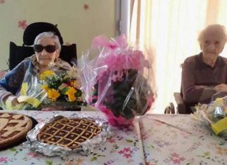 Vovozinha de 107 anos comemora aniversário com a melhor amiga – que tem 105!