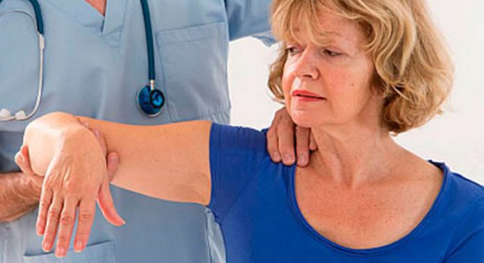 Boa notícia para quem sofre de Artrite: nova técnica pode diminuir dores em 85%