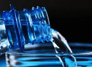 Segundo estudo, quanto mais você bebe água mais feliz você é