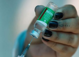 OMS autoriza vacina de Oxford em uso emergencial e Brasil receberá 10 milhões de doses