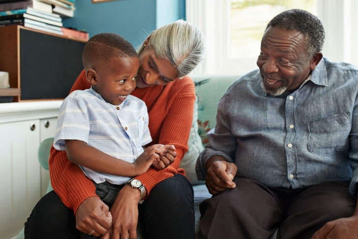 asomadetodosafetos.com - Síndrome dos avós escravos: os avós "obrigados" a cuidar dos netos