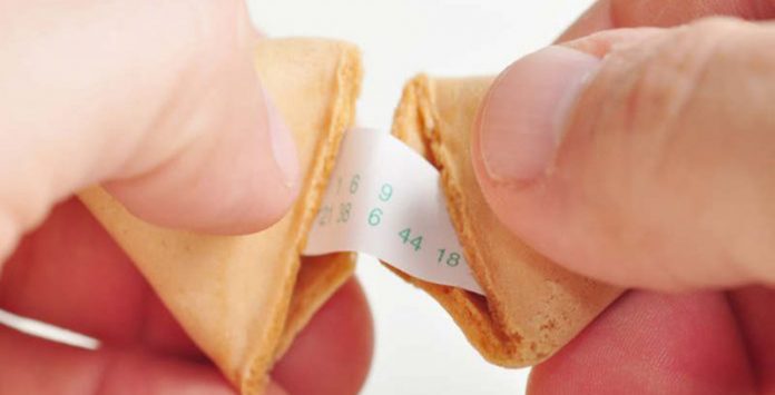 SORTUDO DEMAIS: homem ganha na loteria com números de biscoito da sorte