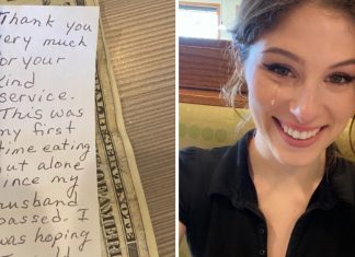 Garçonete chora ao receber bilhete de agradecimento de uma mulher que perdeu o marido