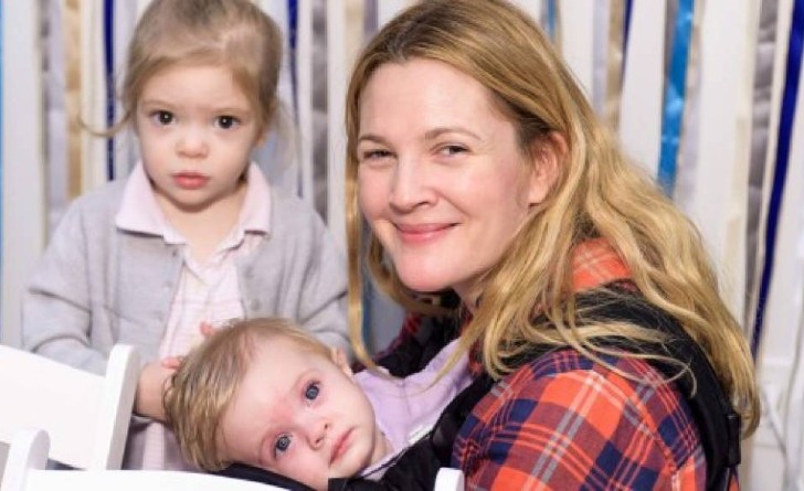 asomadetodosafetos.com - “Eu quero que eles sejam crianças”: Drew Barrymore não permite que seus filhos tenham redes sociais.