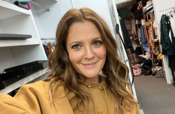 asomadetodosafetos.com - “Eu quero que eles sejam crianças”: Drew Barrymore não permite que seus filhos tenham redes sociais.