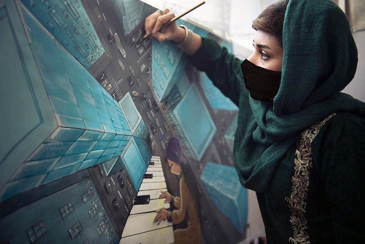 asomadetodosafetos.com - Artista afegã mostra a força das mulheres de seu país com o grafite: "Quero compartilhar ideias"