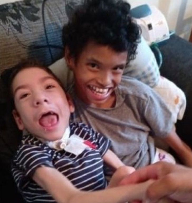 asomadetodosafetos.com - Mãe de criança com autismo adota dois filhos com deficiência: "Minha felicidade é fazê-los felizes"