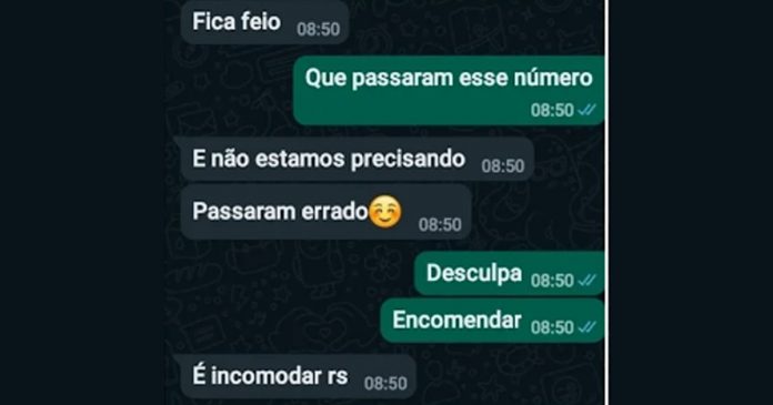 Cuidadora é humilhada depois de erros de português no whatsapp: “Por isso não arruma trabalho”