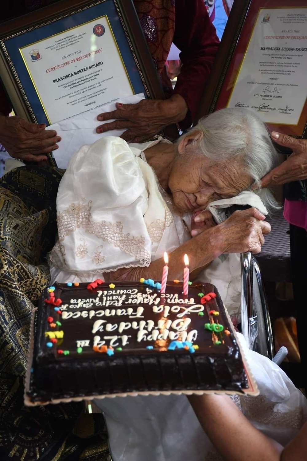 asomadetodosafetos.com - Mulher mais velha do mundo falece aos 124 anos e deixa segredo para longevidade