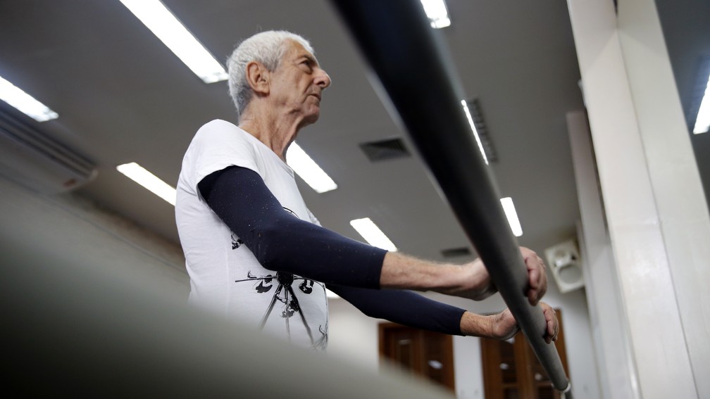 asomadetodosafetos.com - “Não é tarde, me sinto vivo”: Aposentado de 80 anos faz 5 aulas de balé por dia