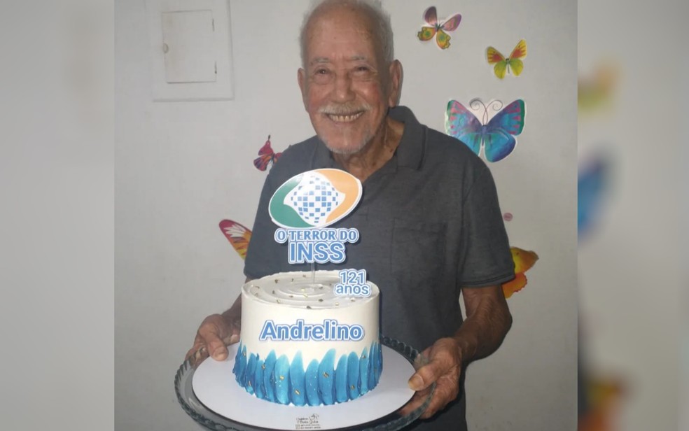 asomadetodosafetos.com - Vovô de 121 anos comemora aniversário com bolo engraçado e viraliza: 'O terror do INSS'