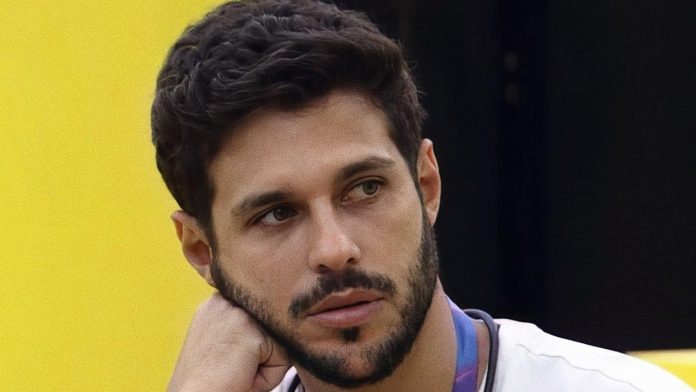 Rodrigo Mussi continua em estado grave, mas se movimentou: “Apertou meu dedo”, diz irmão