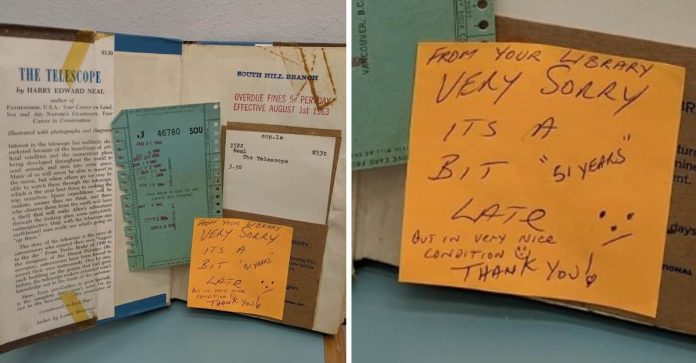 Freguês devolve livro à biblioteca 51 anos após empréstimo e deixa bilhete