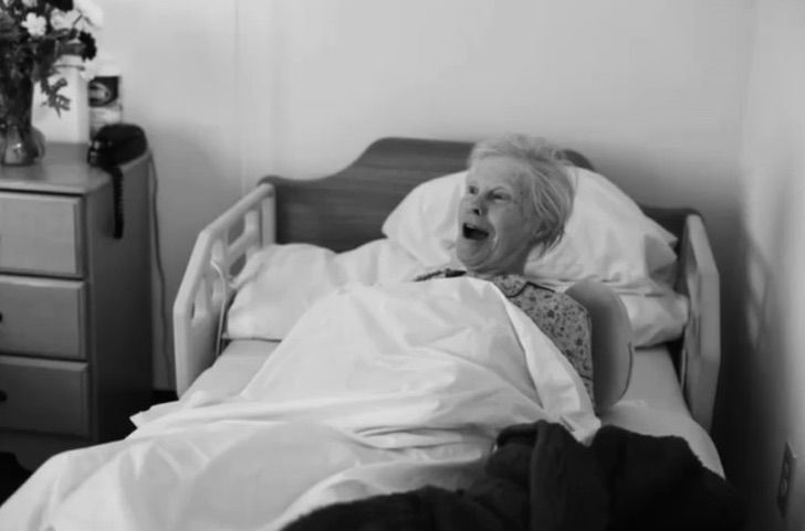 asomadetodosafetos.com - Noiva visita avó doente no dia do casamento e a reação dela é emocionante
