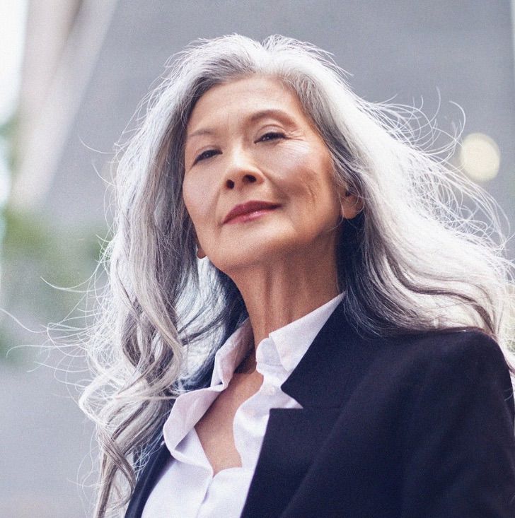 asomadetodosafetos.com - Mulher de 71 anos vira modelo e mostra que idade não importa: "Me sinto linda"