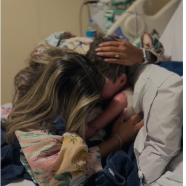 asomadetodosafetos.com - Emocionante: Mãe reencontra seu filho depois de ele ter passado 16 dias em coma