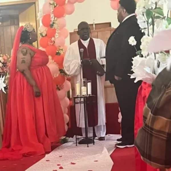 asomadetodosafetos.com - Depois de dizer 'sim' no altar, noivo falece durante seu casamento