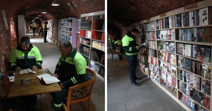 Com livros encontrados no lixo, coletores de lixo montam biblioteca comunitária