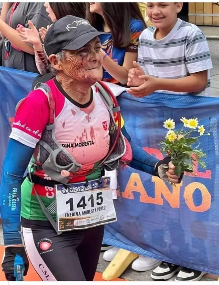 asomadetodosafetos.com - Mulher de 68 anos conquista maratona do Meridiano: "Inspiração global"