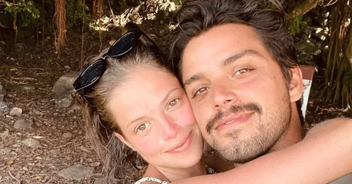 Agatha Moreira desabafa sobre namorado, Rodrigo Simas, ser bissexual: “Difícil”
