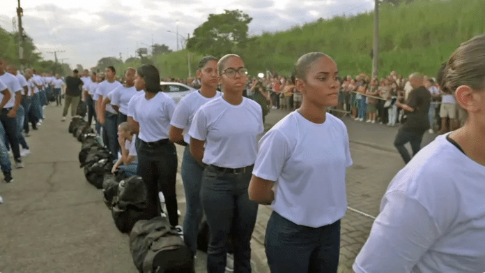 asomadetodosafetos.com - Marinha do Brasil abre 1ª turma com mulheres no Curso de Formação de Soldados Fuzileiros Navais