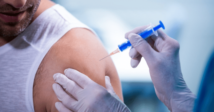 Cientistas desenvolvem vacina que demonstrou eficácia contra qualquer cepa de vírus